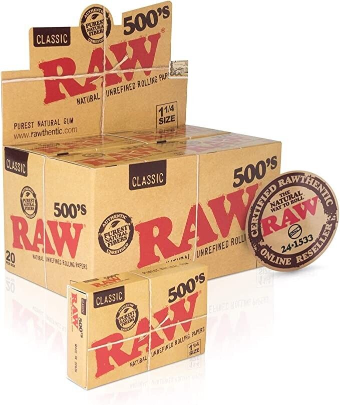 RAW CLASSIC NATURAL UNREFINED ROLLING PAPERS 500'S 1 1/4 SIZE