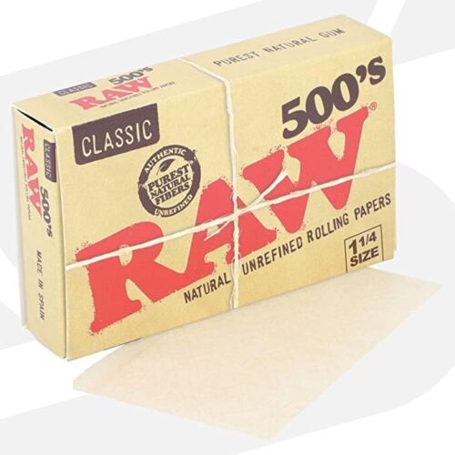 RAW CLASSIC NATURAL UNREFINED ROLLING PAPERS 500'S 1 1/4 SIZE